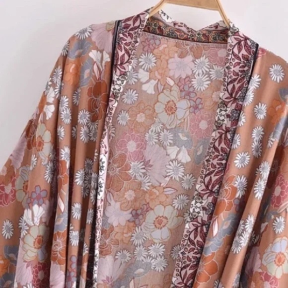 Pink Boho Multi Color Floral Short Kimono Wrap Top - Picture 2 of 3